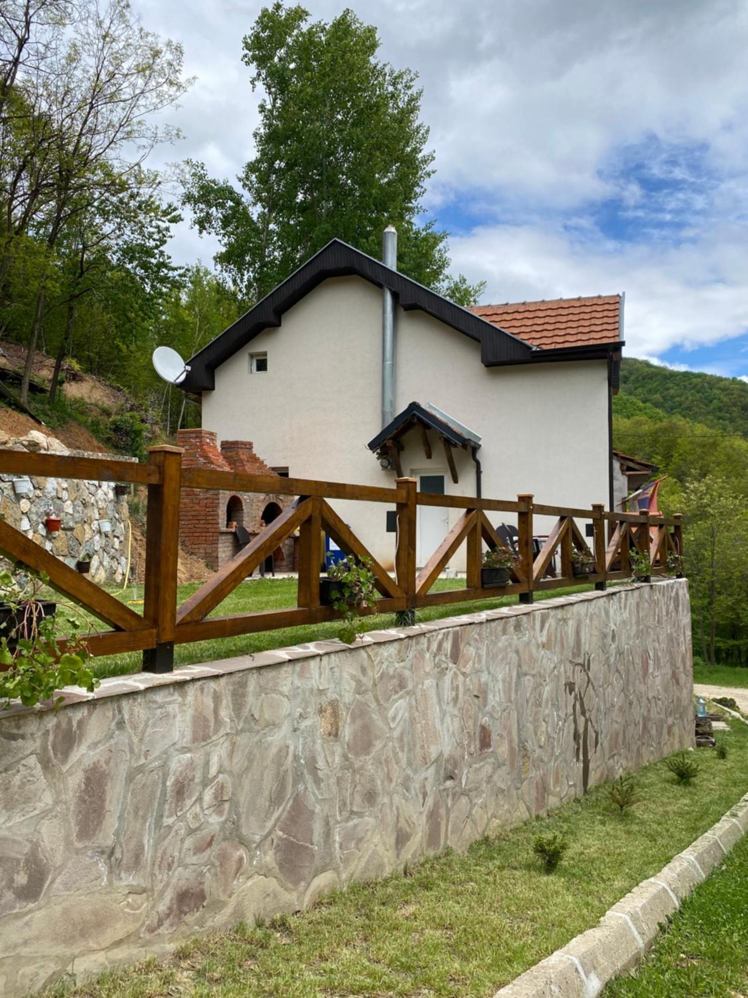 Kuca za odmor ,,Balkan” Crni Vrh Bagian luar foto